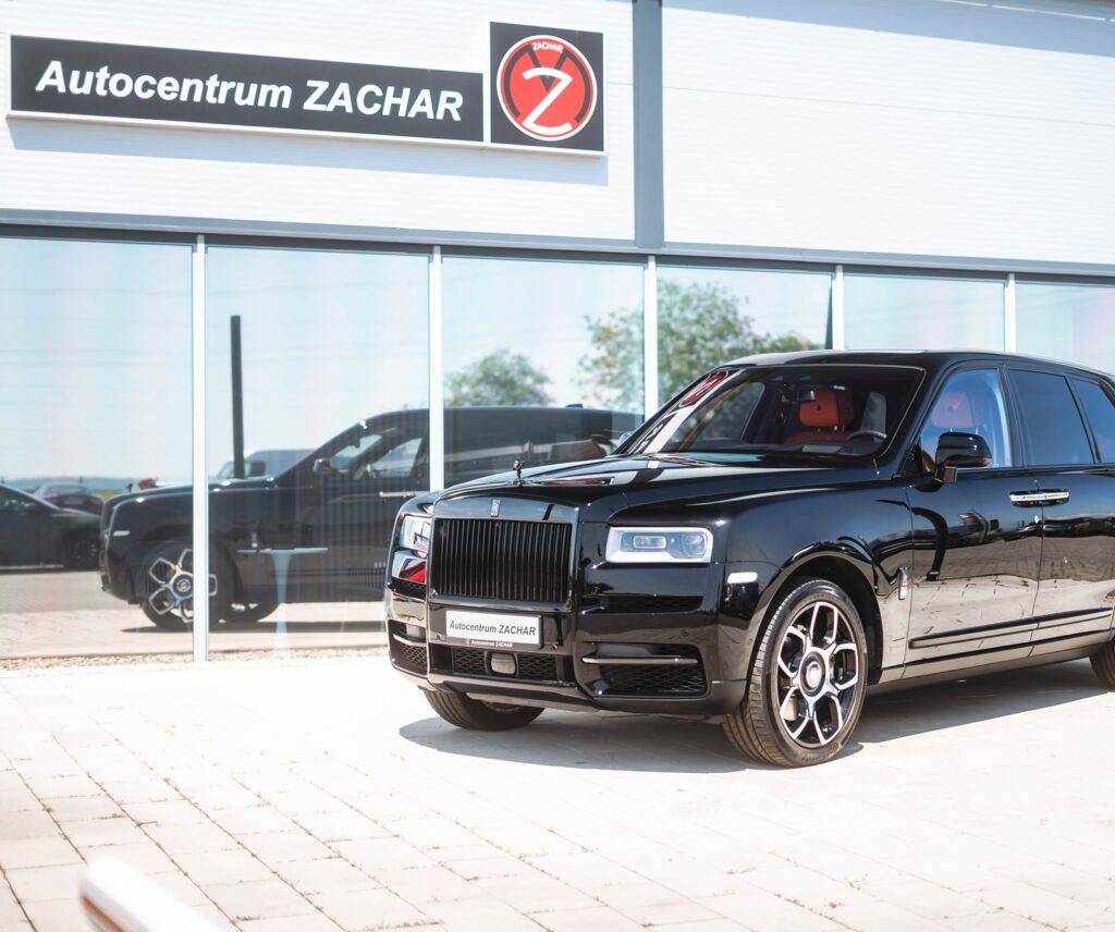 Rolls_Royce_Cullinan-03474-1